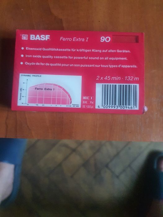 se vinde casetă BASF 90 ferro extra 1