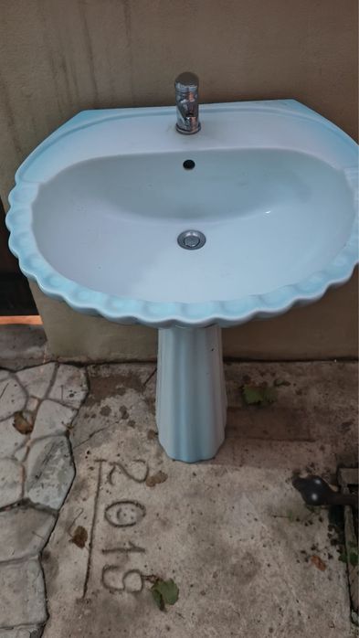 Chiuveta cu picior ieftina