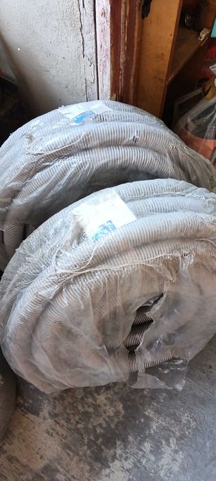 Труба гибкая гофрированная ПВХ, гофра ПВХ с зондом
