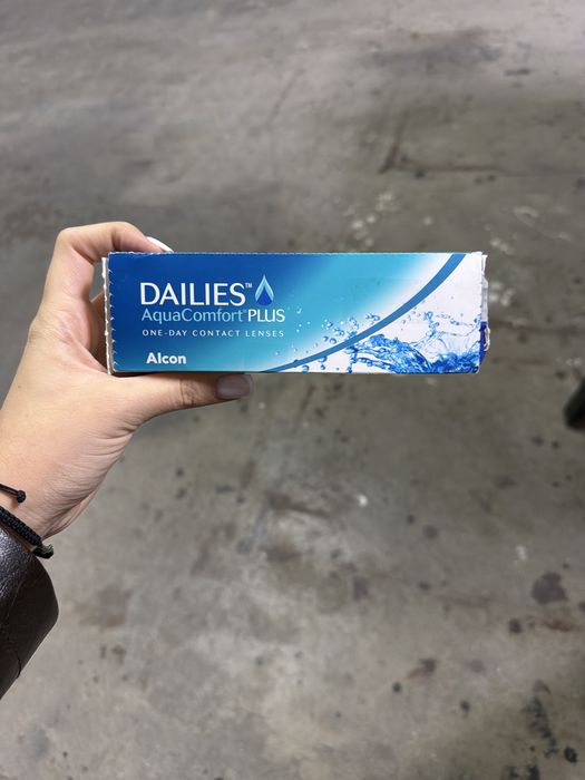 еднодневни контактни лещи Alcon Dailies AquaComfort Plus.