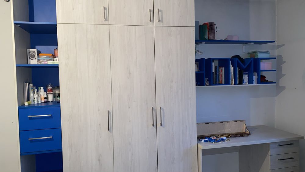 Продаю детский мебель комплект!