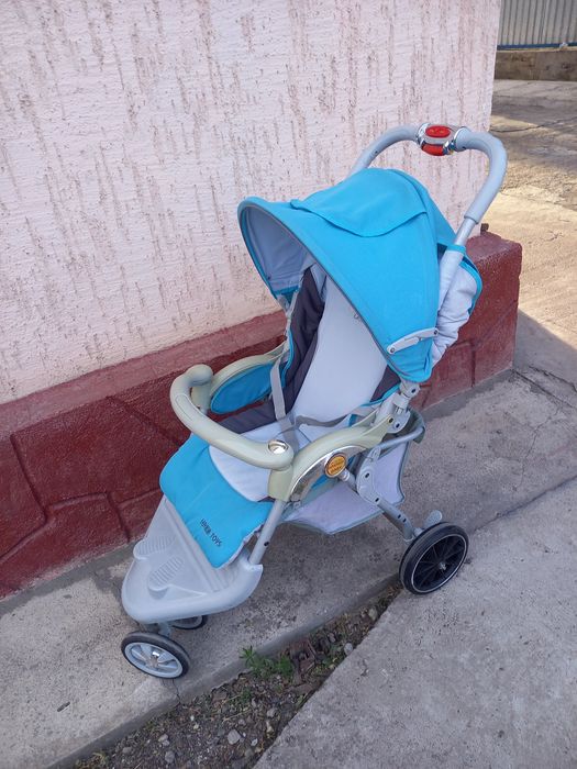 Продам коляску на лето