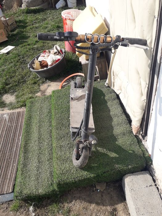 Электросомокат на запчасти