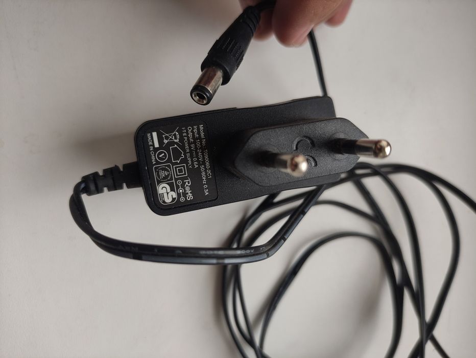 Блок питания 9 вольт 0,6А