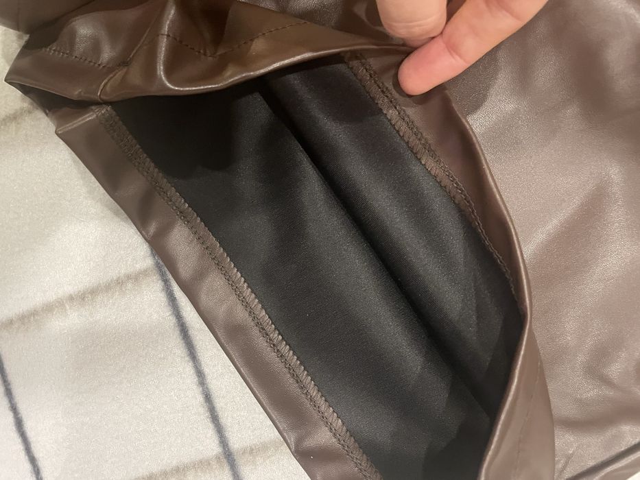 Продавам къси панталони