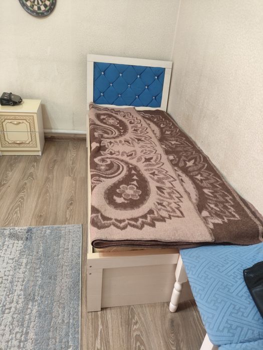 Продам кровть 2 штукт