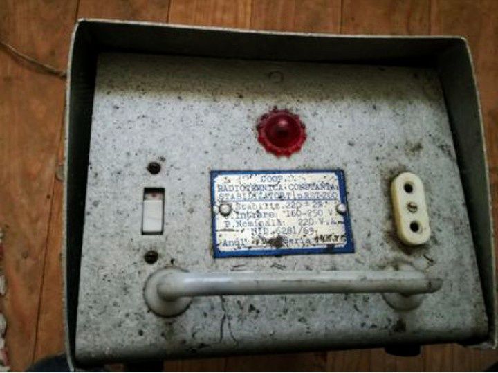 Stabilizator tensiune tip Rst-200 utilizat