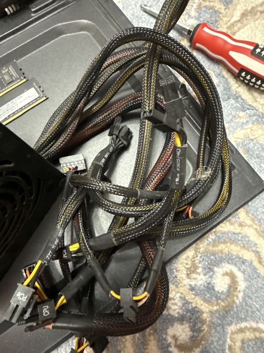 Продам блок питания deepcool 650w