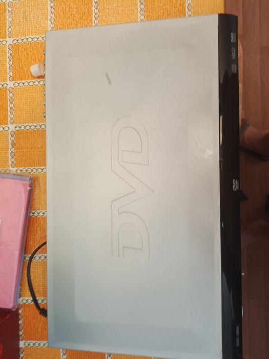 Продам дивиди 3 штуки и диски