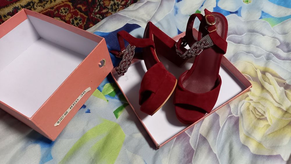 Туфли женские  38 размер