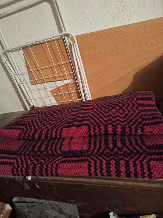 3 броя еднакви пътеки,ръчно тъкани,3м/0.80м. за 30лв.