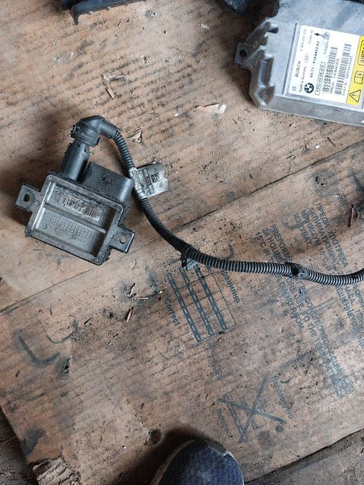 Реле подгревни свещи е90 е91 бмв  2.0д 184кс bmw e90 e91 2.0d