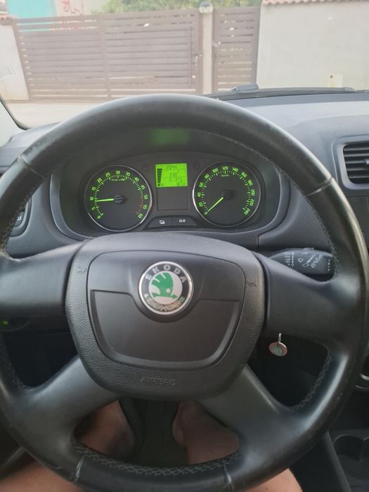SKODA Fabia 2011 — imagine 2