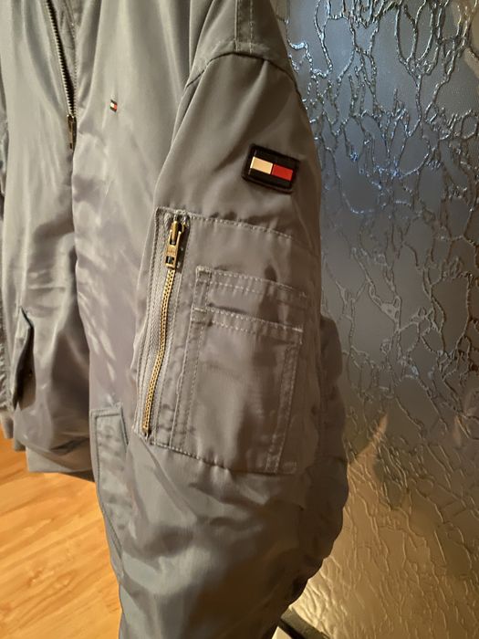 Оригинално яке на Tommy Hilfiget