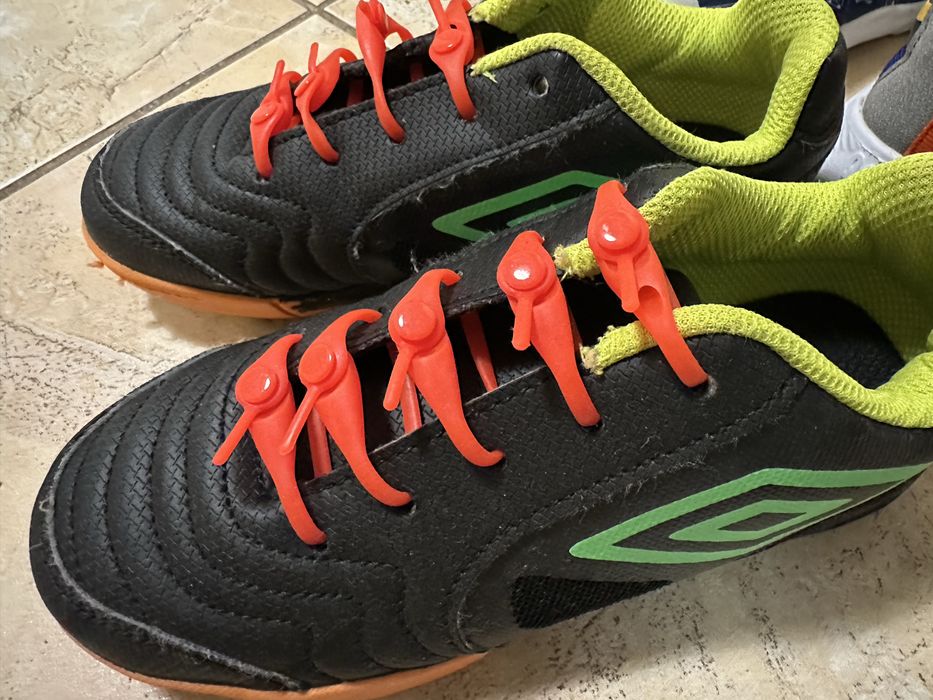 Сет детски бутонки Umbro ,пантофки и сандали + бонус обувки