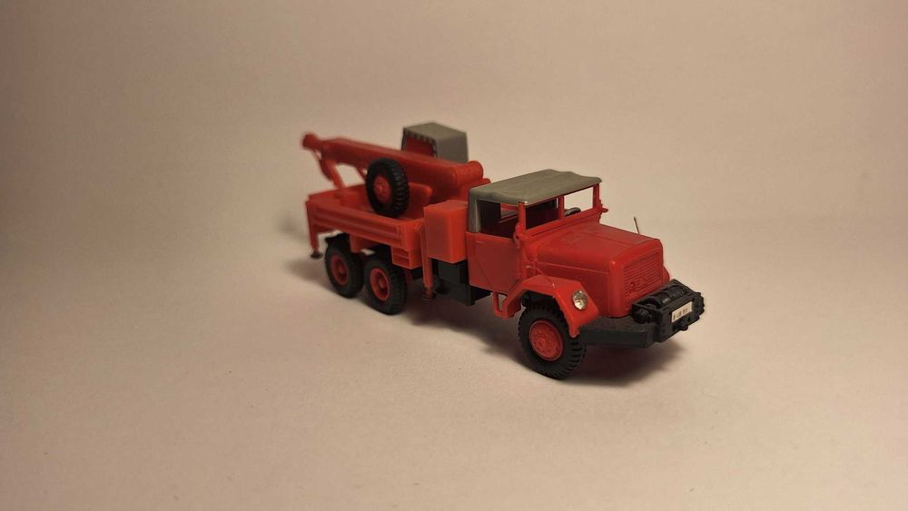 Камиончетa модели HERPA AWM 1/87