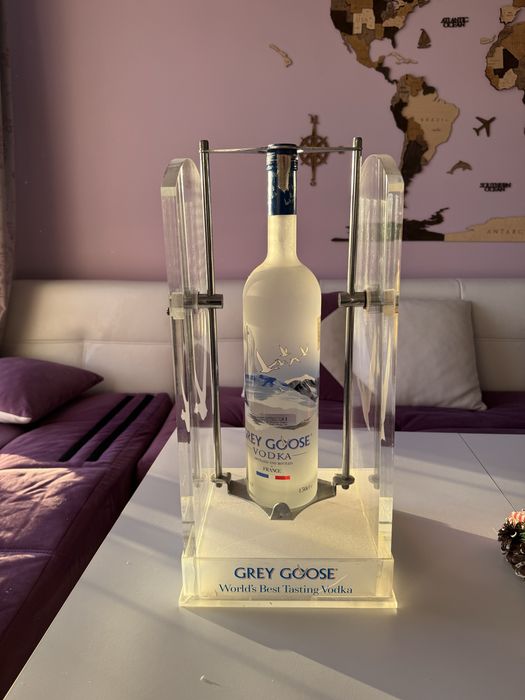 Стойка Грей Гус 1,5 л