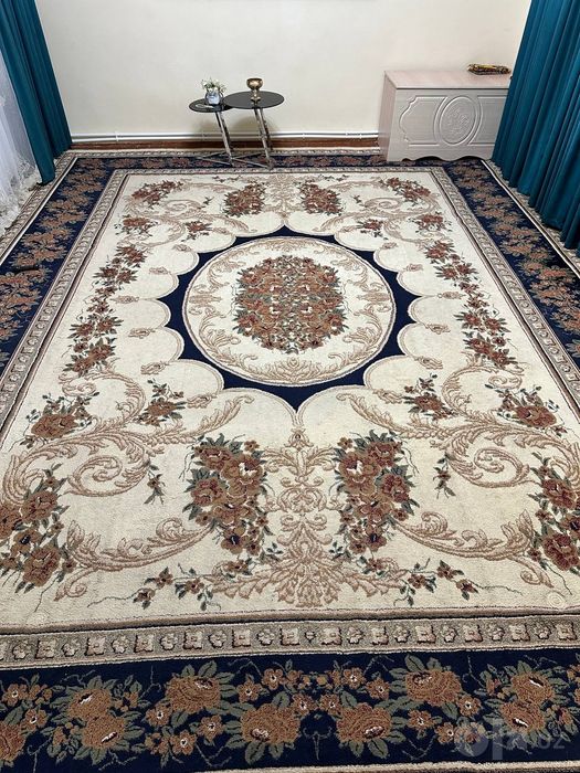 Продаётся ковёр иранский