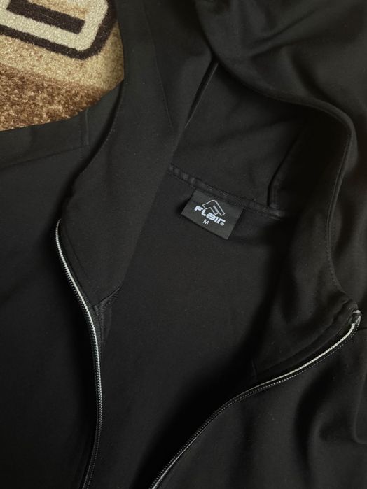 Горнище на  FLAIR