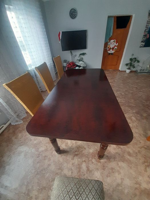 Продам стол со стульями