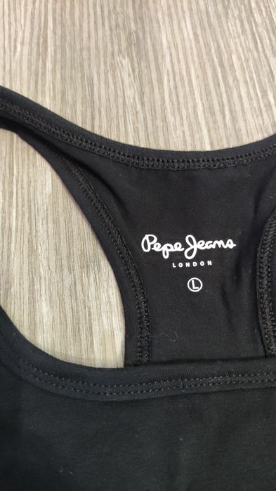 Ново бюстие Pepe Jeans L size crop top
