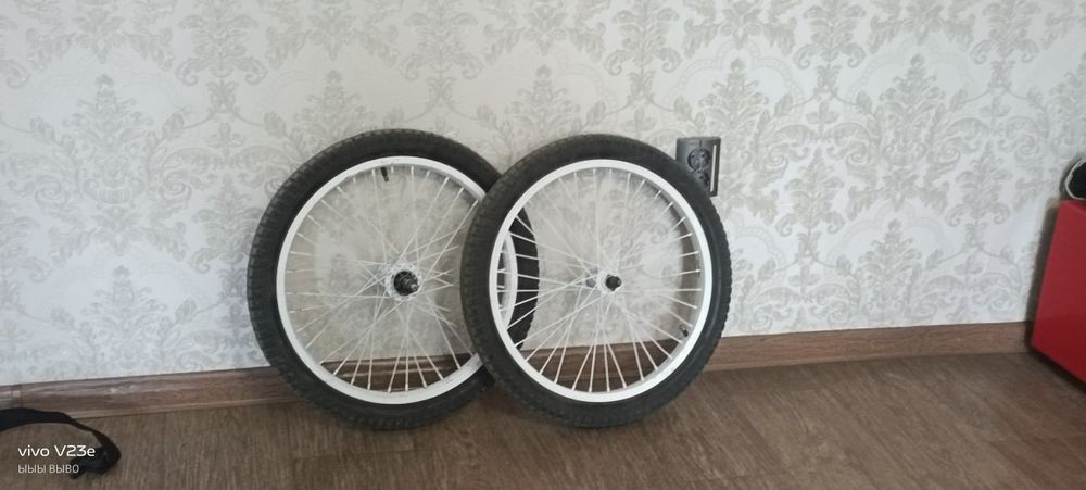 Продам 2 колеса на бмх