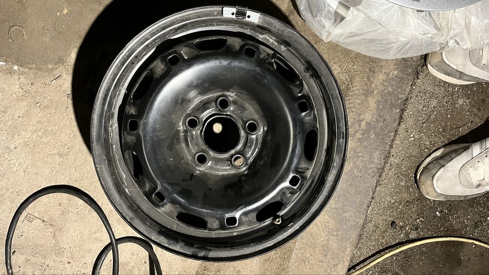 Штампованная диска