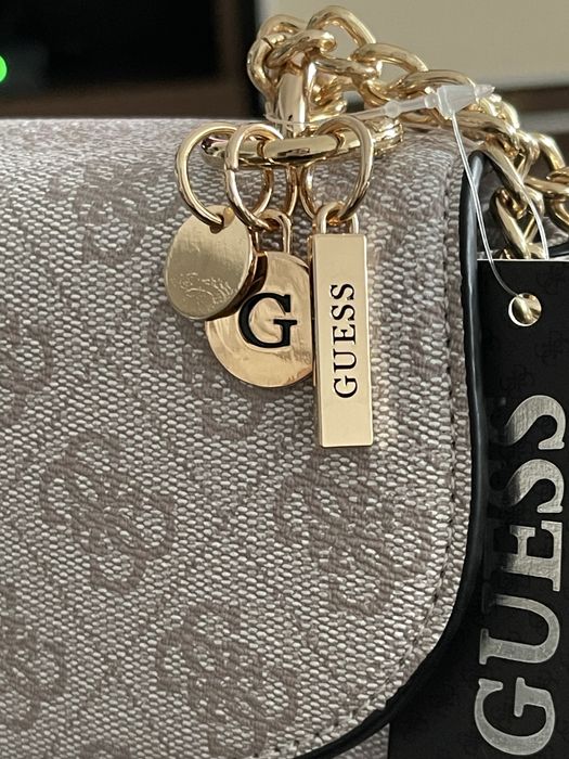 Geanta Guess bej cu logo
