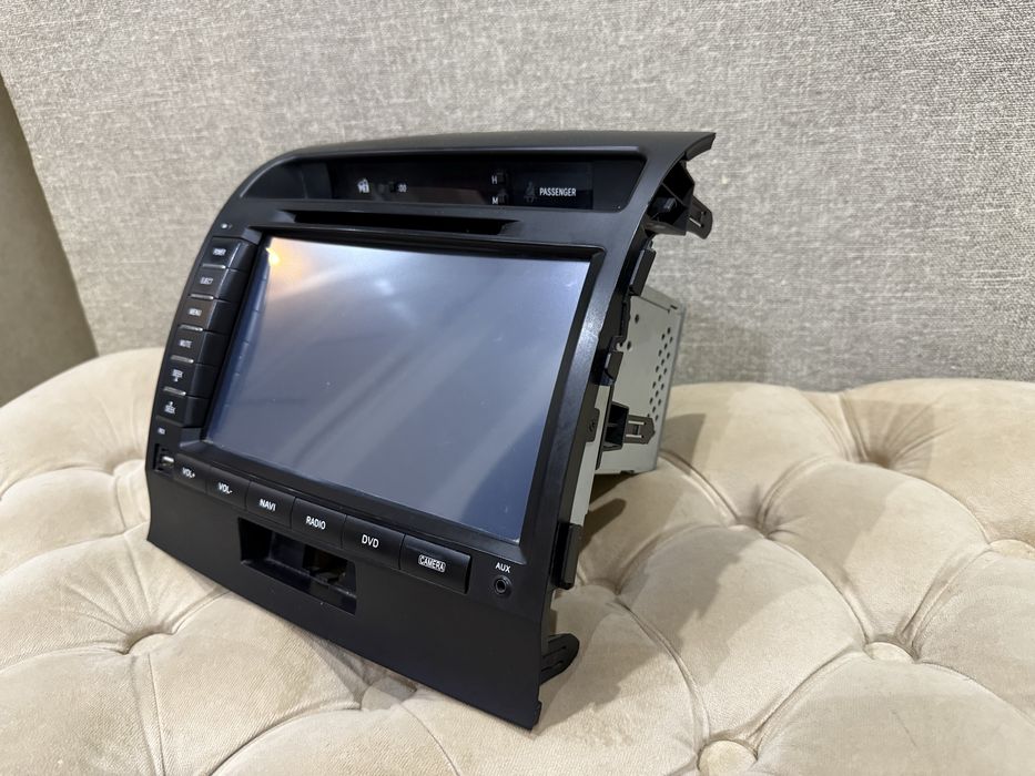 * TOYOTA Land Cruiser 200 штатная магнитола с большим экраном