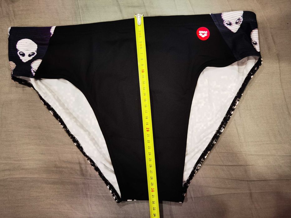 Arena - мъжки бански