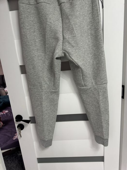 Pantaloni nike tech marimea L