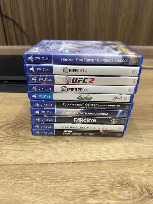 Play Station 4 slim 1TB