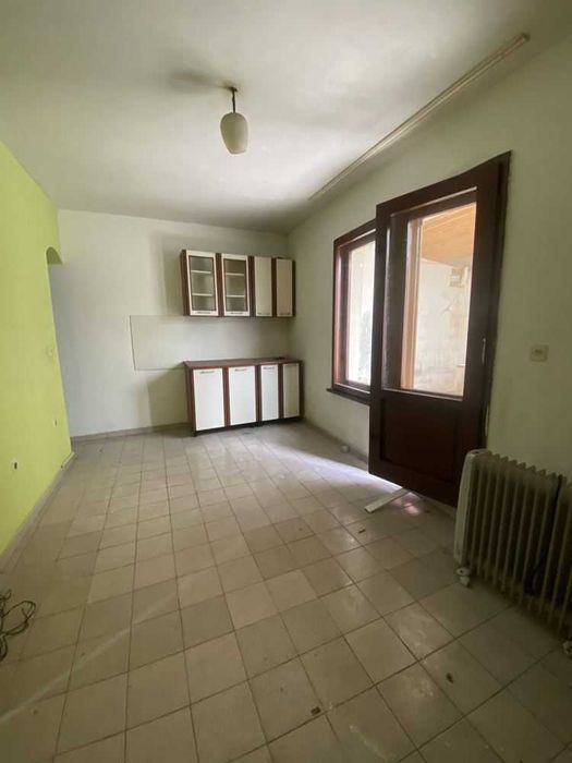 Продава се Къща в Варна, Център - 140 кв.м за 2072 €/кв.м - Снимка #2