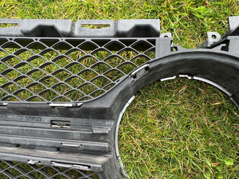 Grila Mercedes C Class W205 AMG Originala A2058880523SV