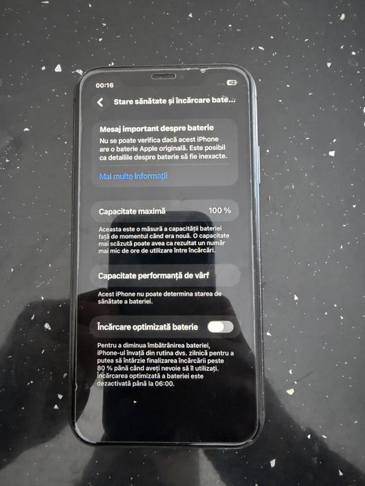 iPhone 11 - 64 GB | Baterie nouă (100%) | Stare vizuală foarte bună (8/10)