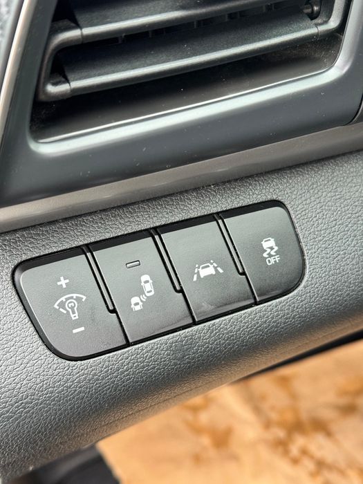 Продам Hyundai Elantra 2019