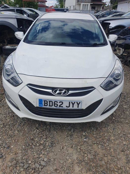 Dezmembrez Hyundai I40 2014 motor 1.7 crdi 136 cp D4FD far stanga dreapta catalizator filtru particule capota motor hayon portbagaj etrier fata spate
