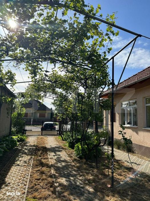 De vanzare casa , 153mp , 42 arii , zona Porumbesti