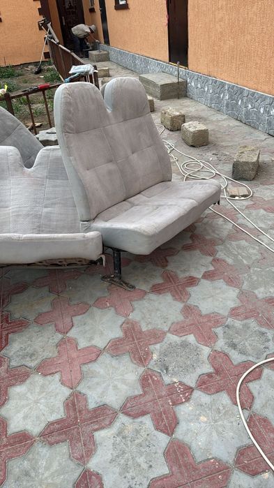 Продам сиденья на автобус тойота коастер