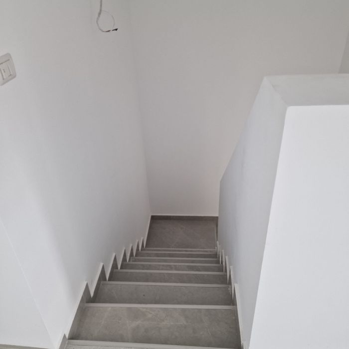 Vand casa 4 camere toate utilitatile 150 mp utili