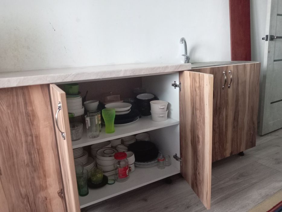 Продам кухонный шкаф