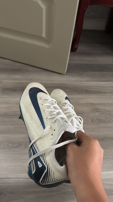 Бутсы от nike 43 размера