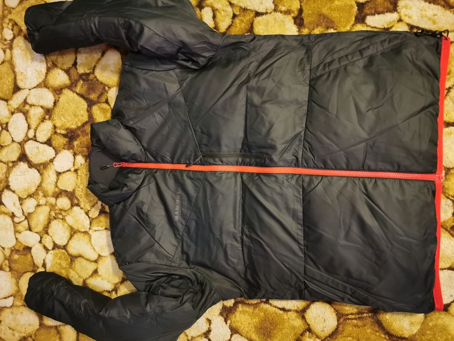 Geaca Puf Mammut 2 fete L Salewa La Sportiva Arcteryx Ortovox  Salomon