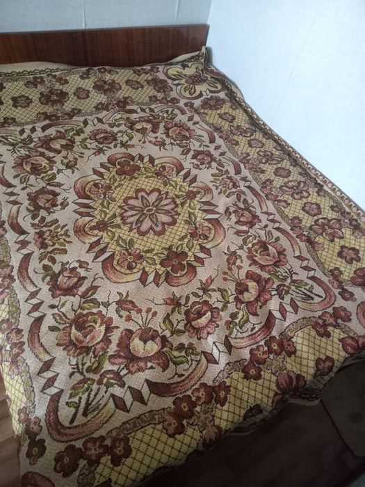 Продам двух спальную кровать