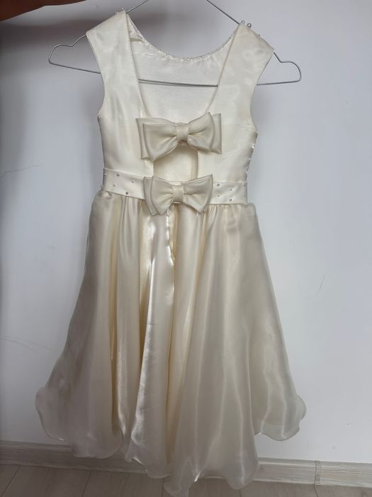 Rochie de ocazie pentru fetiță 4-5 ani , lungime (de la umăr)   - 71cm