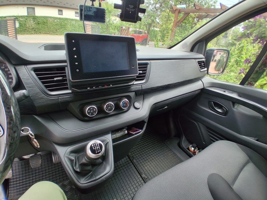 Vand RENAULT TRAFIC  8+1 model lung