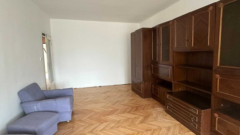 Продава се Тристаен апартамент в Карлово - 108 кв.м за 973 €/кв.м - Снимка #1