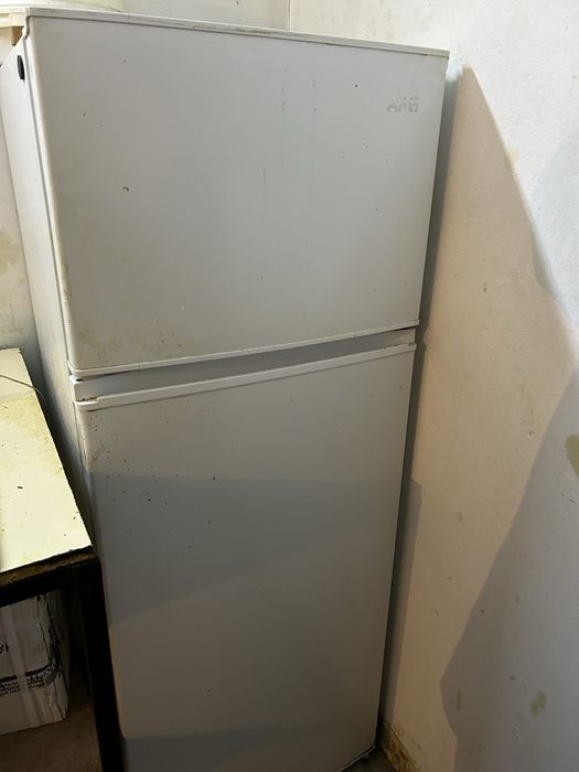 Продам холодильник Атлант