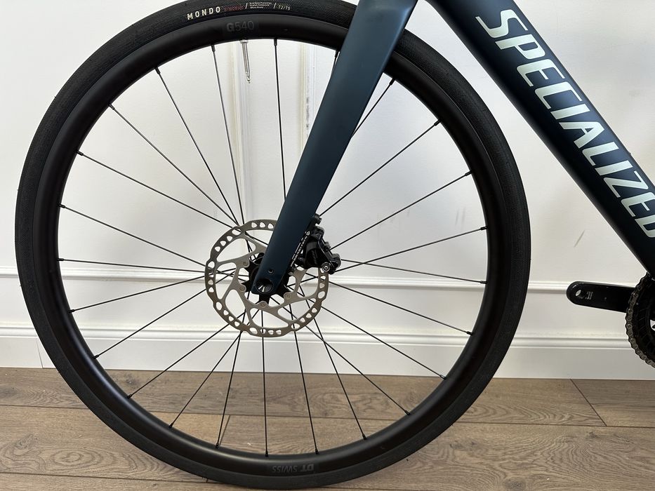 Cursiera Carbon Specialized Roubaix SL8 Comp di2 cu 2x12 speed an 2025