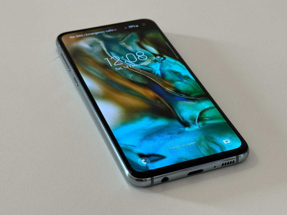 Бартер! Отличен! Samsung Galaxy S10e Prism Green (Зелен)